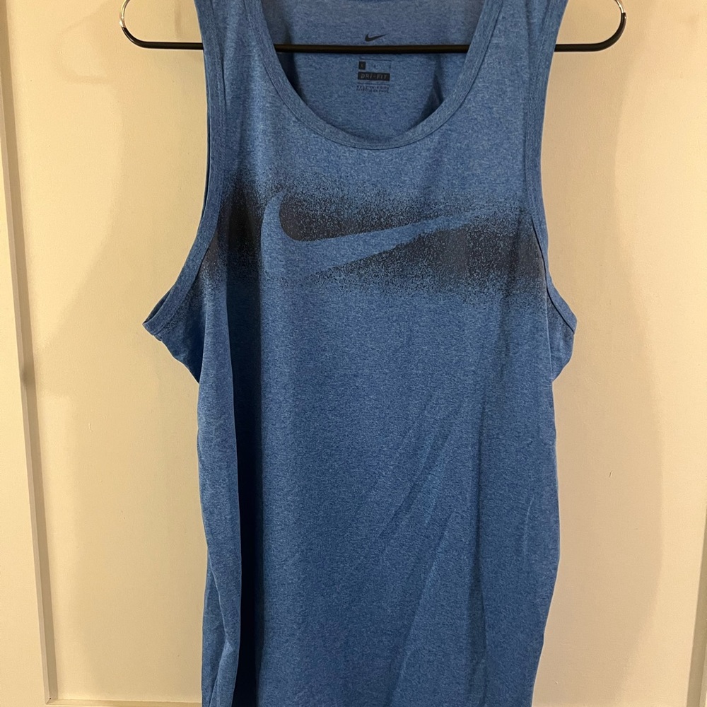 Nike men’s tank